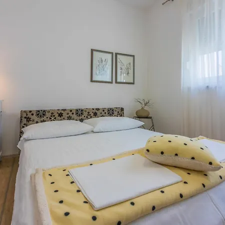 Jenny Apartament Crikvenica