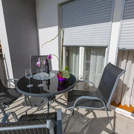 Jenny Apartament Crikvenica